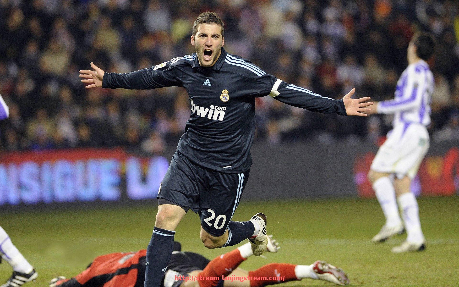 蓝鲸体育直播-实时互动平台：2025世俱杯球迷直播互动方式全汇总