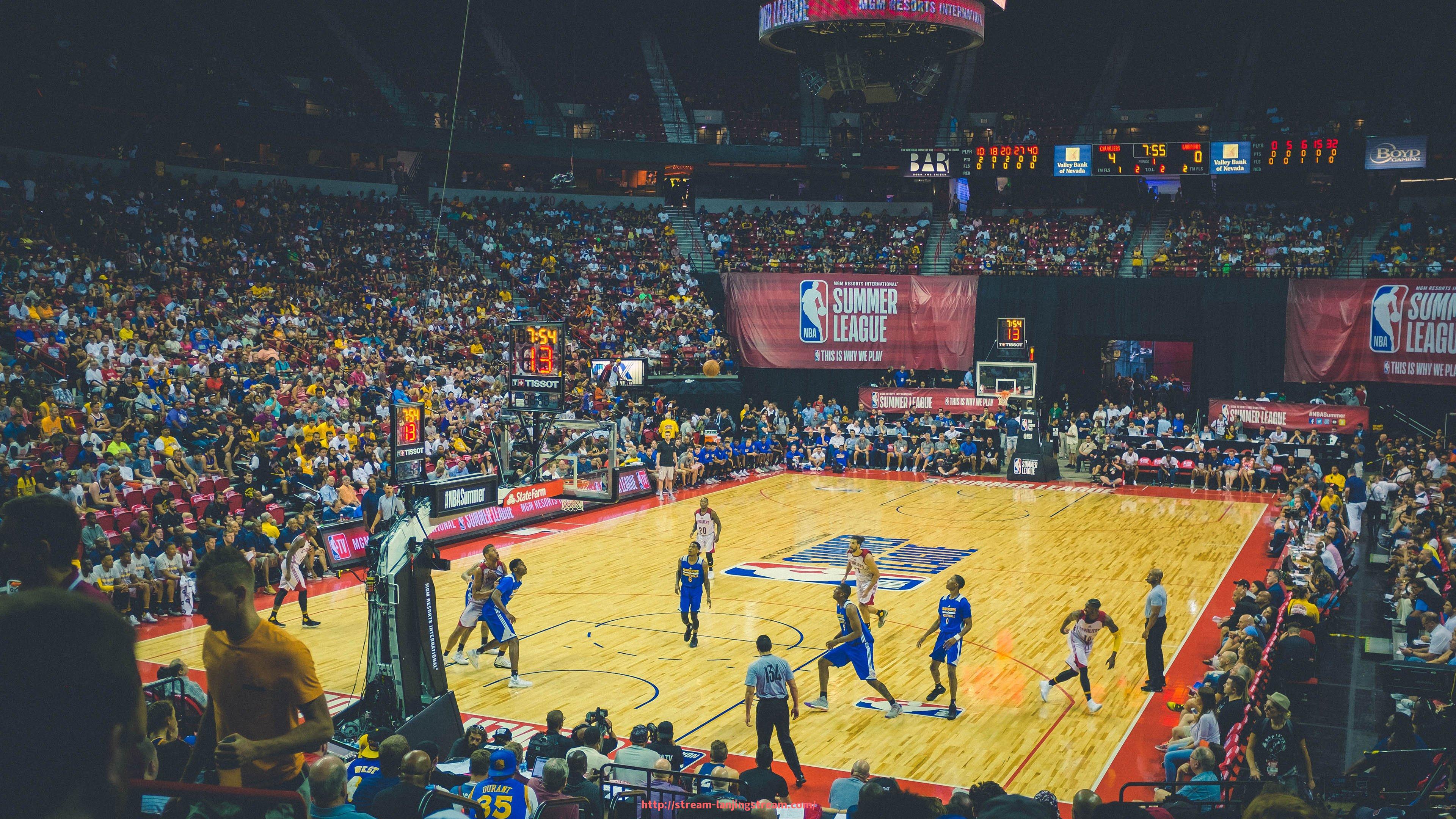 蓝鲸体育直播-曼联2008年欧冠决赛阵容及体育竞技表现回顾